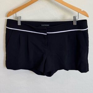 Express Black Pleated Women’s Shorts with White Trim, Like New! Size 10